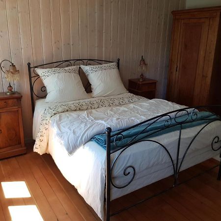 Le Jardin Des Gouttes Bed & Breakfast Rougegoutte Bagian luar foto